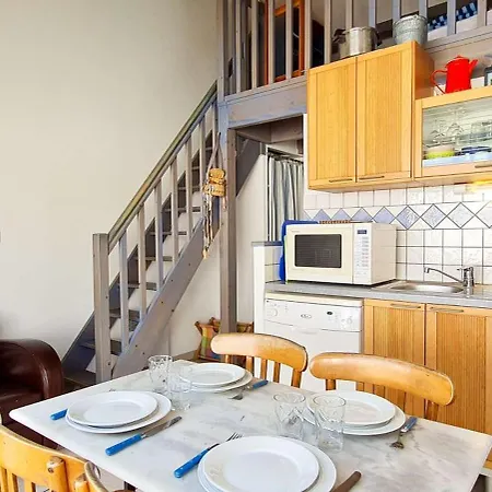 Vila Charmante Maison Bord De Avec Jardin *