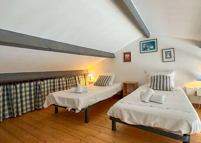 Charmante Maison Bord De Avec Jardin 别墅